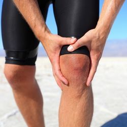 Що робити при пошкодженні зв'язок коліна