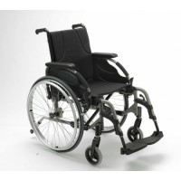 Облегченная инвалидная коляска Invacare Action 4 NG 