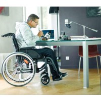Облегченная инвалидная коляска Invacare Action 4 NG 