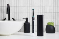 Электрическая зубная щетка ORAL-B (BRAUN) Pro 1 Cross Action 750 Black