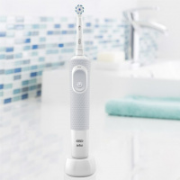 Электрическая зубная щетка ORAL-B (BRAUN) Vitality SENSI Sensitive Clean/D100 White