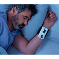 Тонометр автоматический OMRON NightView с манжетой на запястье HEM-9601T-E3 (Япония)