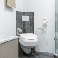 Сиденье для туалета Invacare Aquatec AT900 с подлокотниками (Франция)