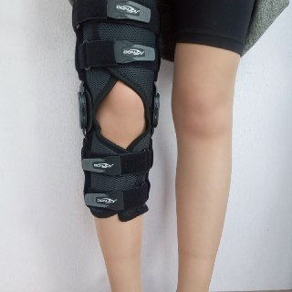 Унікальні якості бандажа на коліно PLAYMAKER II WRA, зображення - 2